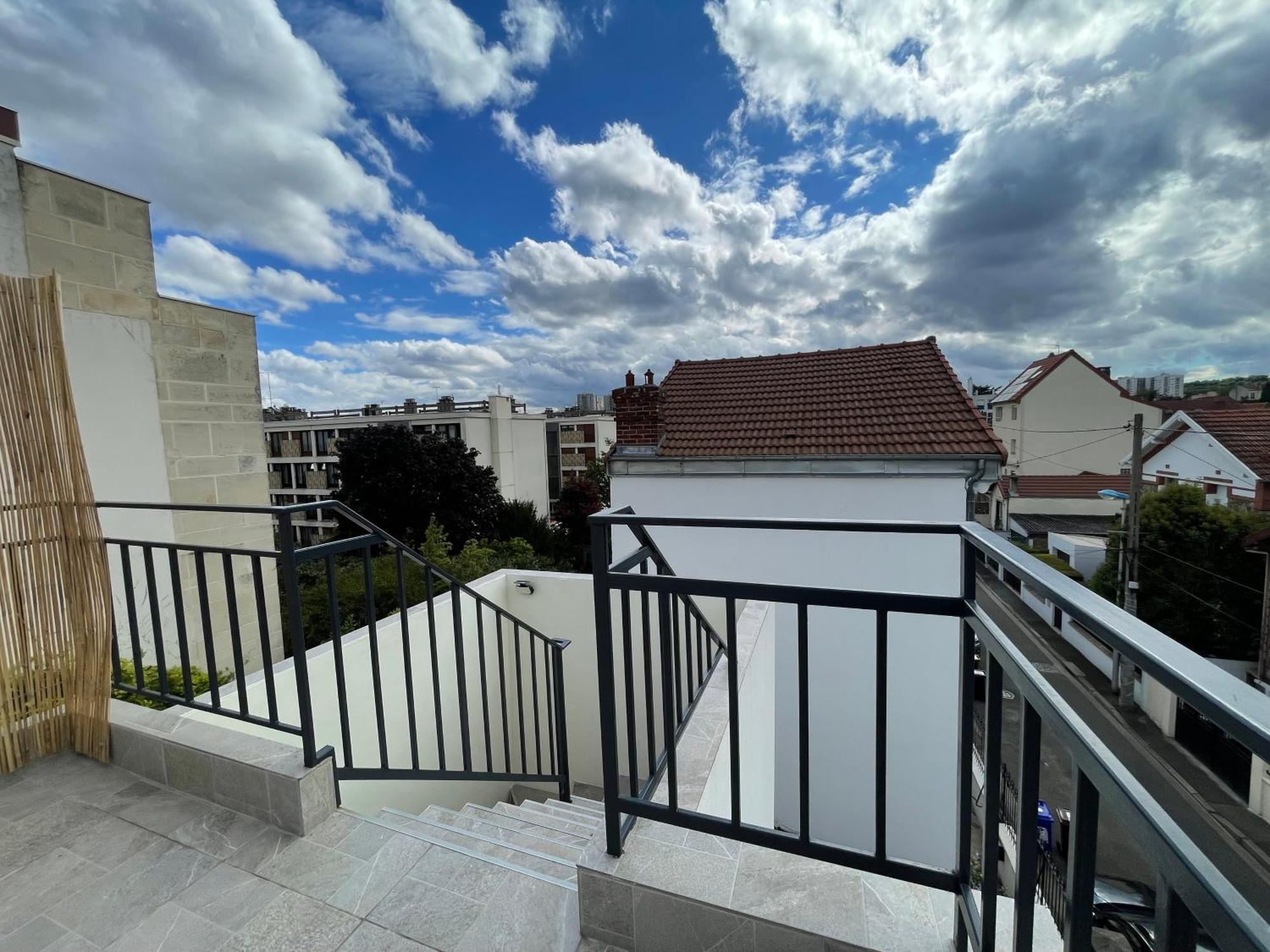 Appartement Avec Terrasse Et Ciel Etoile ! Нуази-ле-Сек Экстерьер фото